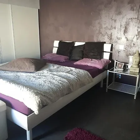 2 Chez L'habitant * Vias